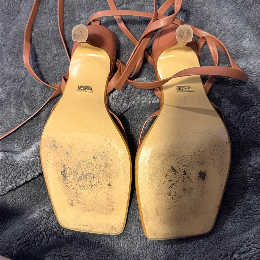 DONATING 4/30 Zara Women's dark pink mauve kitten Heels sandals 37 7 - Picture 4 of 4